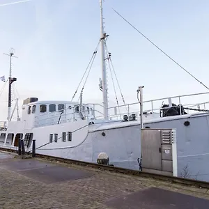 Bateau-hôtel M/s Svalbard, Amsterdam